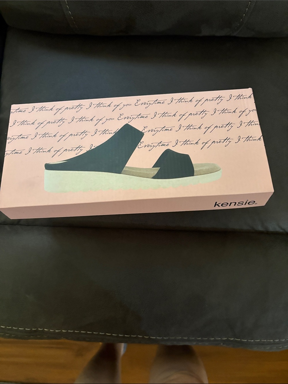 kensie Black and Cream Slide Sandals (Box Included)